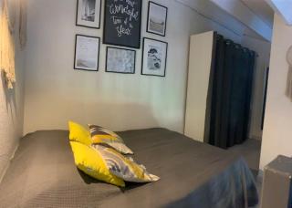 Cosy T1 avec mezzanine, à 7' à pied de la plage et du centre, wifi, clim, parking privé, piscines - 9