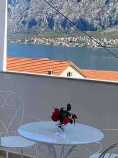 Bright boho apartment with panoramic sea view and parking - 1