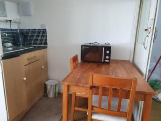 Second or Top Floor Studio Flat - Blackpool - 1