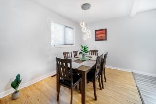 Beautiful Home In A Prime Location - Winnipeg - 2
