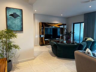 Mauritius Rooms - Luxury Beachside Aparthotel Penthouse - Grand-Baie - 4