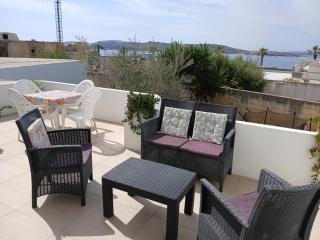 'Villa Sylvia', 2 bedrooms with a Spectacular Seaview - 7