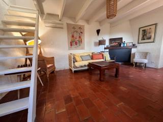 Bastidon provençal en plein coeur de la forêt à Aix-en-Provence - Le Tholonet - 1