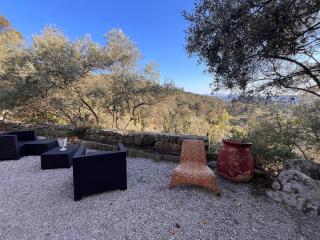 Bastidon provençal en plein coeur de la forêt à Aix-en-Provence - Le Tholonet - 3