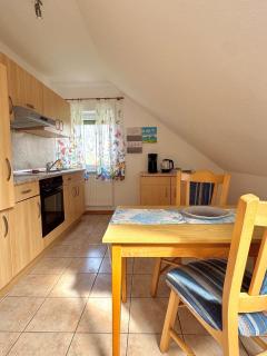Ferienwohnung Krabbe 2, Bensersiel, mit gemeinschaftlichen Garten - Holtgast - 7