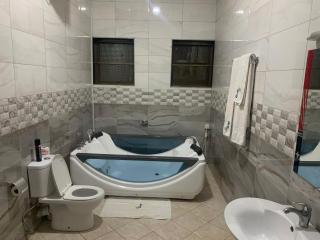 Lakepoint Villa - Entebbe - 9