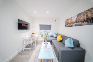 Ilford Luxury Apartments - Ilford - 0