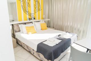 Avis Hotel - 8
