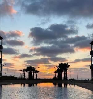 Apartment with pool view, 1 min to beach, private parking - 8