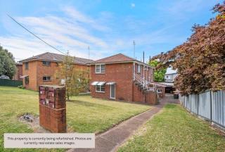 Prckly Pear Stays in Mayfield West - Minmi - 1