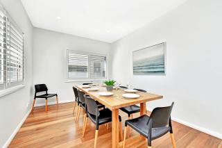 Bombora Beach House at Caves Beach Villas - 1