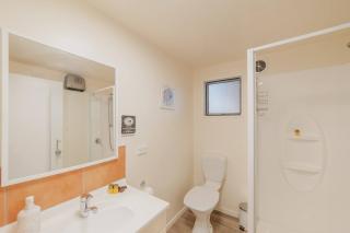 Meteor Suite for 3 - Parking Kitchenette - Lake Tekapo - 7