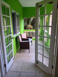 Delly's Guest House - Bantam Spring - 4