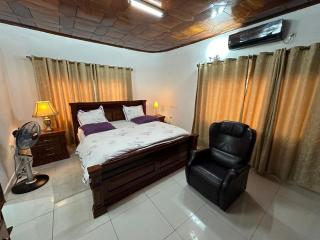 Luxury Villa - King Size Room 1 - Limbe - 0