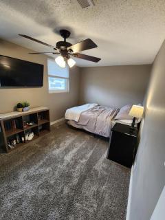 Furnished Executive Rental 3BR 2Ba Entire Home! - Cedar Rapids - 7