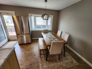 Furnished Executive Rental 3BR 2Ba Entire Home! - Cedar Rapids - 8