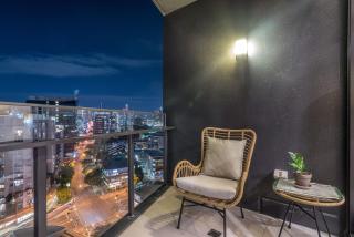 The Capri Vista - Newstead Skyline Stay - 7