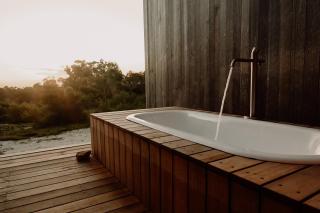 Aplite House - Coles Bay - 1