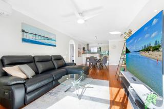 Hawaiian Gardens 17 - Coffs Harbour - 5