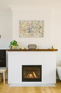 Spacious 4-Bedroom Manly Beach Apartment, Balcony, Bath & Fireplace, 2 Min to Beach - Sydney - 6