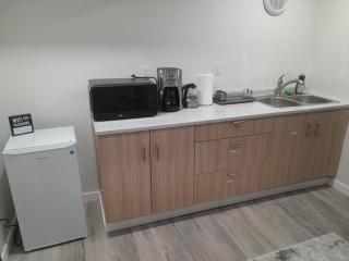 Furnished Basement with Seperate Entrance - Winnipeg - 2