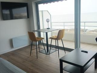 Studio neuf avec terrasse sur mer et garage à Royan - FR-1-494-207 - 3