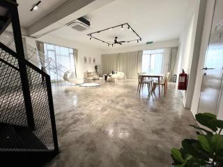 the Zwei Playhouse Retreat with Slide at the Frohaus - Tawau - 3