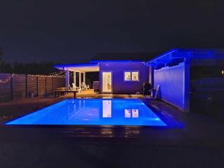 Hibiscus Holiday Home - sleeps up to 9, free wifi - Arorangi - 8