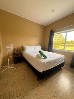 Hibiscus Holiday Home - sleeps up to 9, free wifi - Arorangi - 3