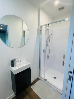 Beautiful Lakeview BnB Granny Flat in Gated Community Close to Mangawhai Beaches and Forest Walks - Mangawhai - 2