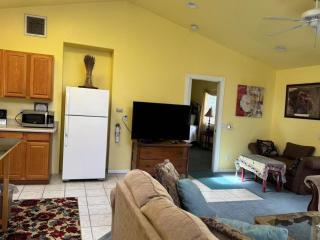 Serene Stay Guest House - Riverside - 2