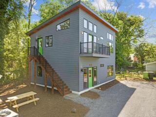 902 S East Street Stays - Raleigh - 9