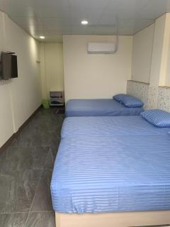 Home run Homestay - 9