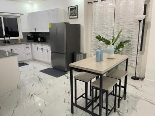 Camrose by the Curve 2bd 2ba - 5