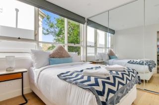 The Green apartment-harbour, ANZAC bridge views - Sydney - 1