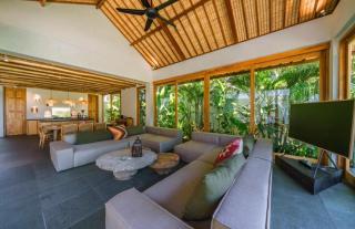 Green View 5 BR River View Villa CYN - Canggu - 3