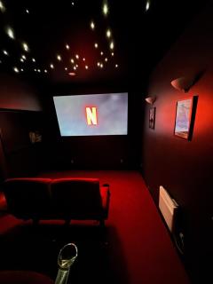 Central- 6Bed 7Bath-Cinema-GamesRoom-AirNZseats- Sleeps 12-FREE parking - Christchurch - 4