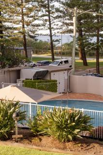 Cashelmara Beachfront Apartments - Gold Coast - 7