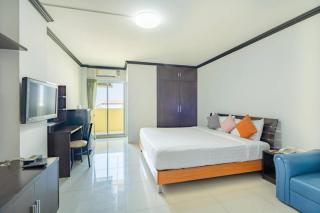 One Residence Navanakorn - 1