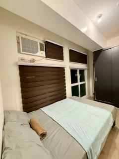 UrbanChic 2br Unit at Boni Edsa - Manila - 1