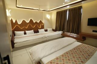 Hotel Shree Agrawal Palace - Ujjain - 0