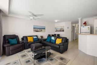 Miami Beachside Holiday Retreat - Gold Coast - 1