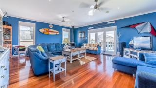 Blue Jetty Beach House in Sunderland Bay - - 5