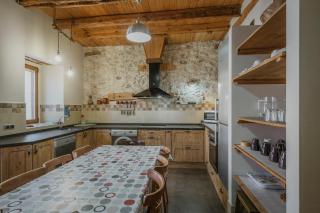 Hoyal de Pinares - - 6