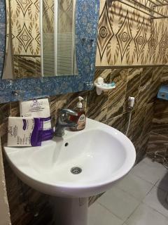 شقة أنيقه بغرفة نوم وصالة جلوس - 3