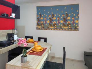 B6 Romantic Beachside Escape Bangkok Theme Memory Foam King Bed Kitchen AC - Playa del Carmen - 6