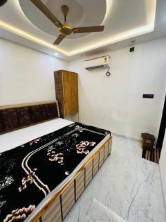 Mansi Guest House Ayodhya - Ayodhya - 7