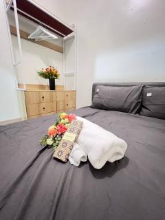 UNISTAY Shore 3 Tower 2 14 Flr w Bal - 9