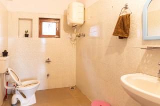 Indie apartments- Keri's Studio with Kitchen - 5