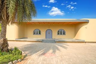 ELIVAAS Urvi Suites, Bengaluru - 5